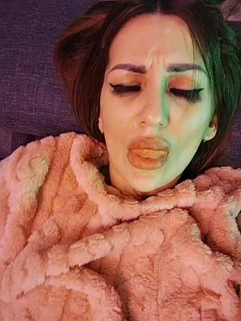 SexyKitty75-1 Adult Chat November 4, 2025