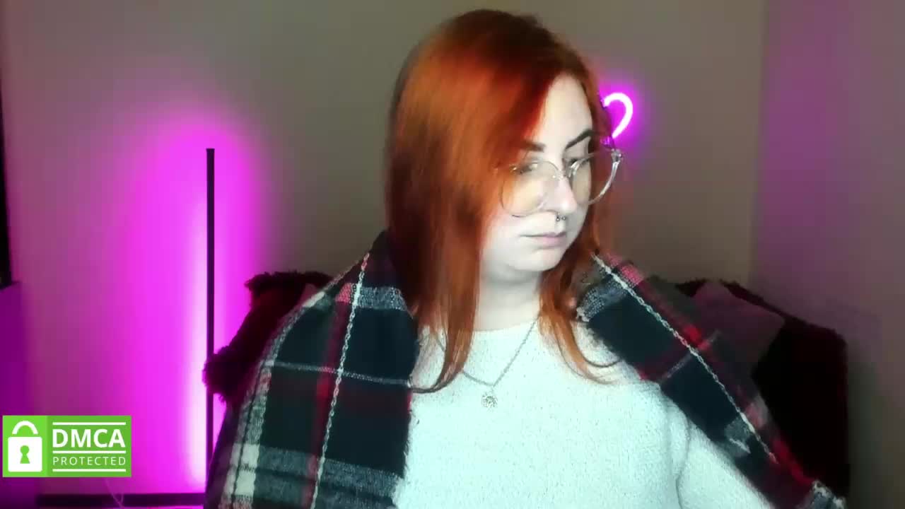 Aliciaredluv Adult Chat November 6, 2025