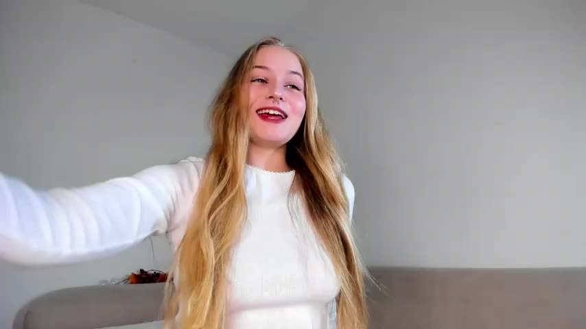 MiaMews Adult Chat November 5, 2025