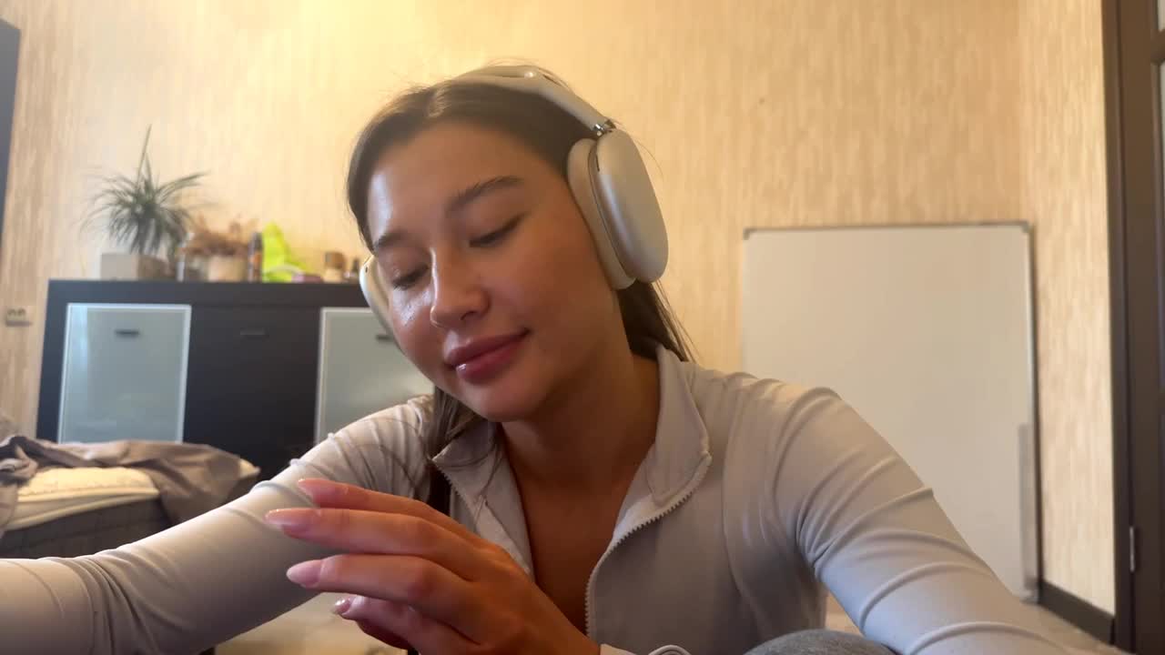 LakishaYanish Adult Chat November 6, 2025