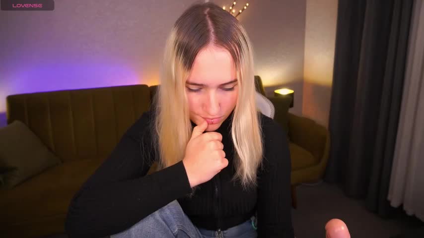 LilElfie Adult Chat November 6, 2025