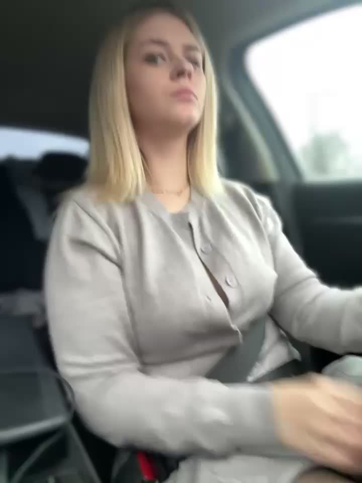 Love_Bri Adult Chat November 5, 2025