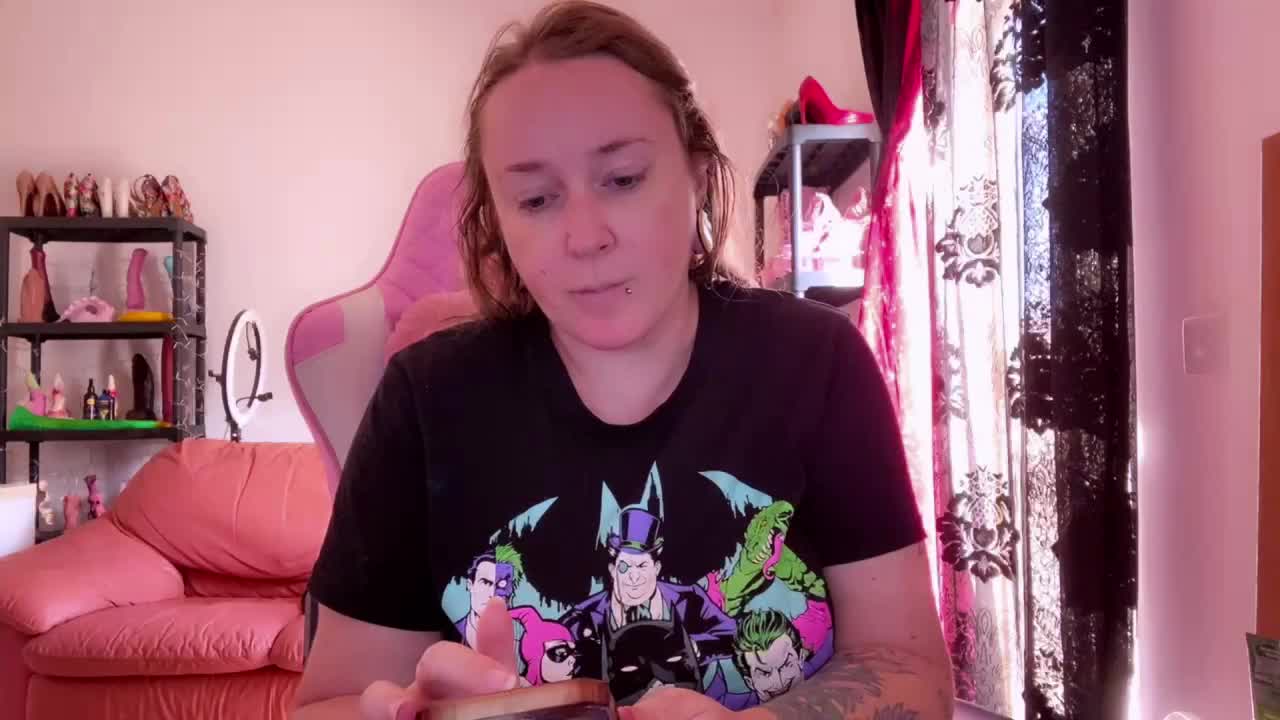 NylonQueen Adult Chat November 6, 2025