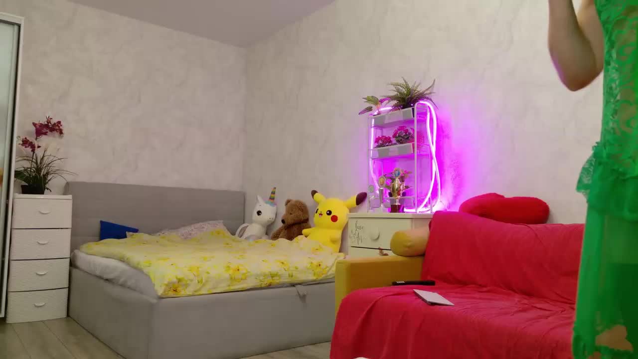 SimaGoldy Adult Chat November 4, 2025