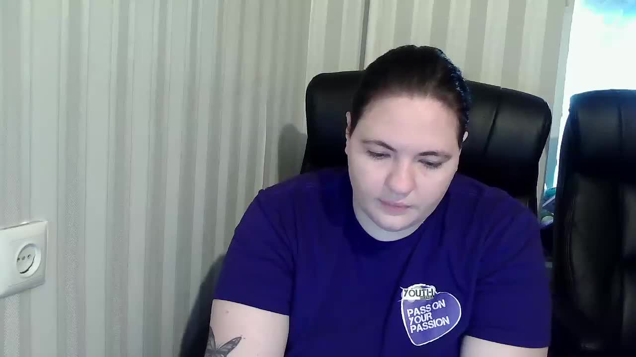 XLisaBlueX Adult Chat November 5, 2025