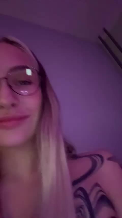 QueenKing Adult Chat November 5, 2025