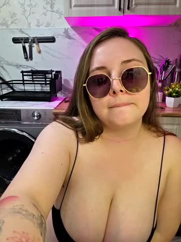 Caramel_pussy Adult Chat November 3, 2025