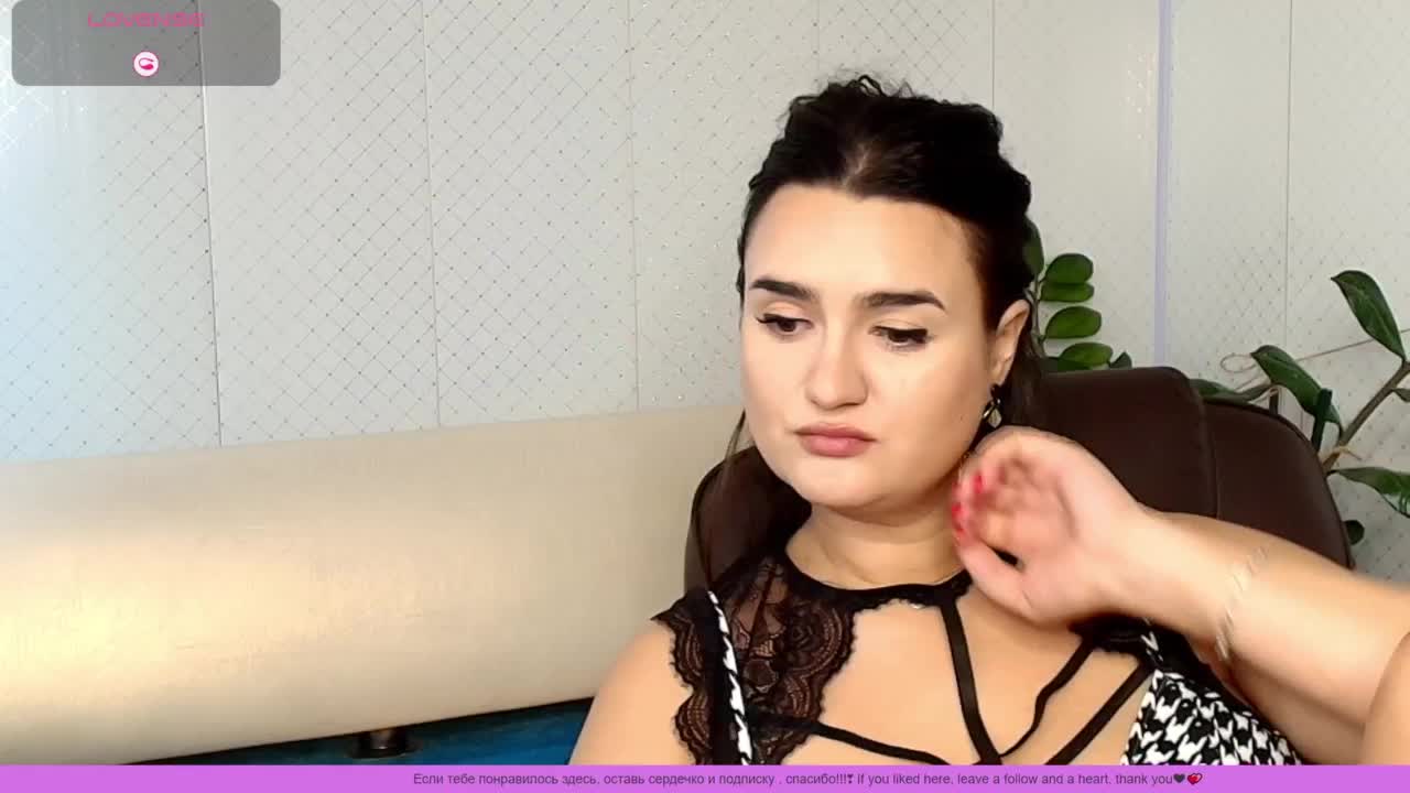 LinaCrave Adult Chat November 5, 2025