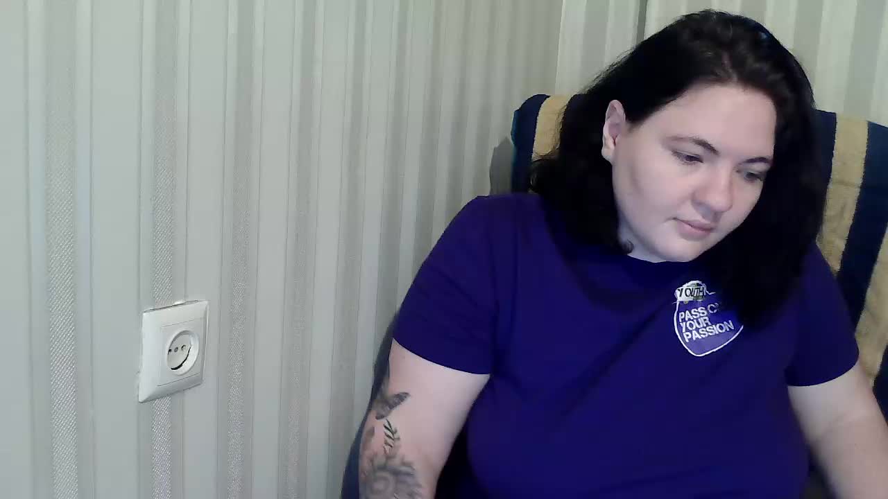 XLisaBlueX Adult Chat November 5, 2025