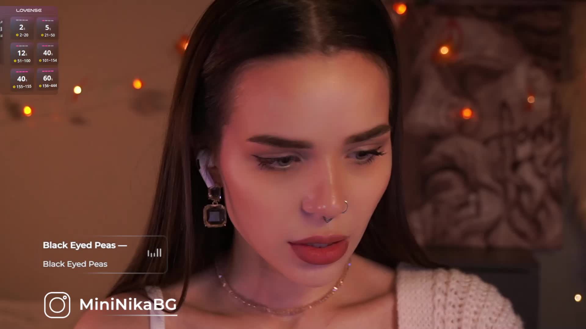 MiniNika Adult Chat November 4, 2025