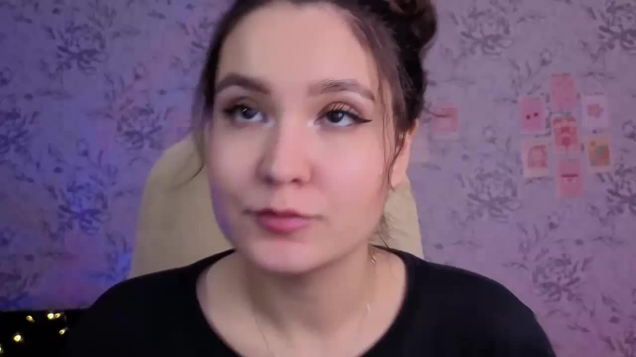 annie-fleur Adult Chat November 5, 2025