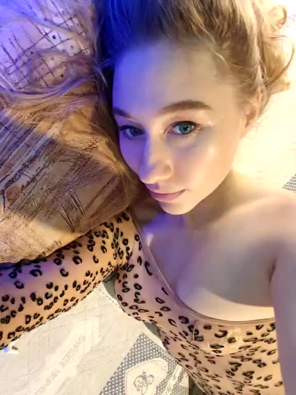 kiskaWEDNESDAY Adult Chat November 6, 2025