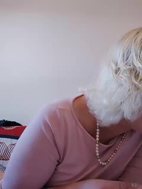 Vika211 Adult Chat November 5, 2025