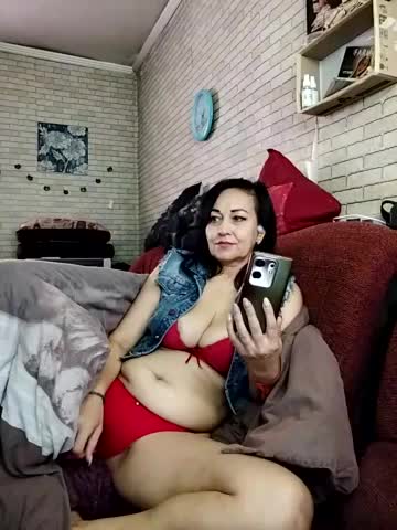 Lina-a-13 Adult Chat November 5, 2025