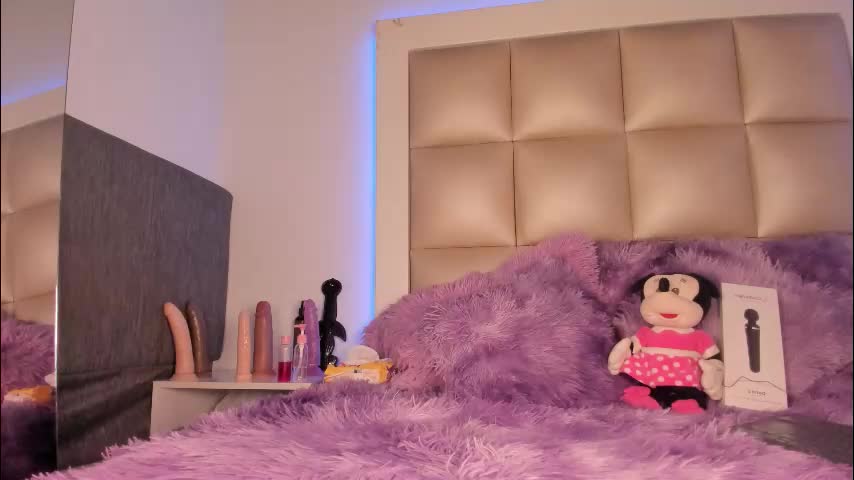 jadeestudios Adult Chat November 6, 2025