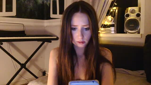 Emily_Silence Adult Chat November 5, 2025