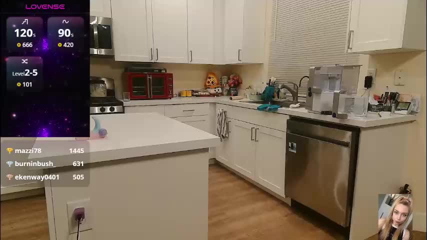 blondiebubblebooty Adult Chat November 5, 2025