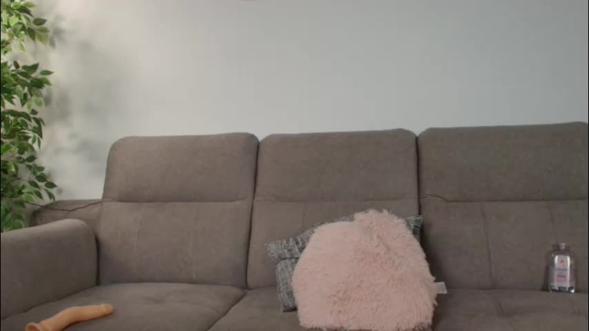 xoxo_cherry1 Adult Chat November 5, 2025