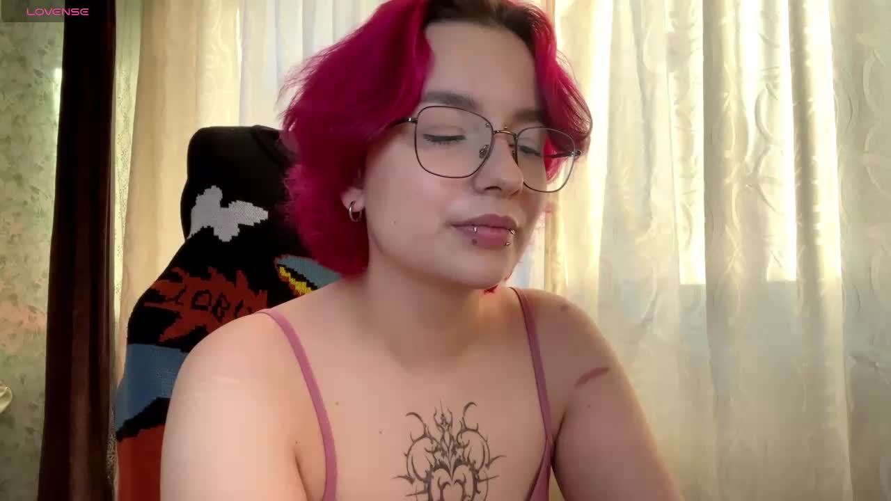 YoungAvenoso Adult Chat November 5, 2025