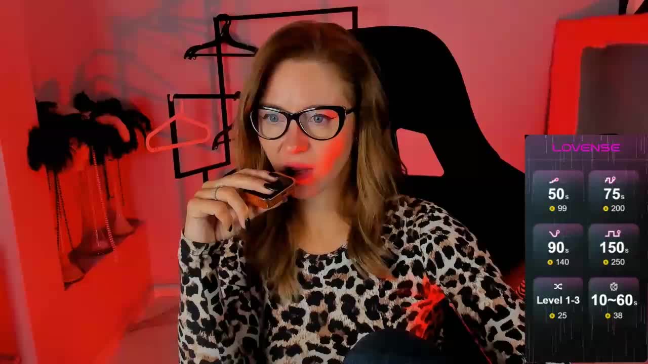 FreyaFindomFitGoddess Adult Chat November 4, 2025