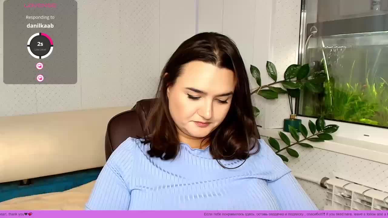 LinaCrave Adult Chat November 4, 2025