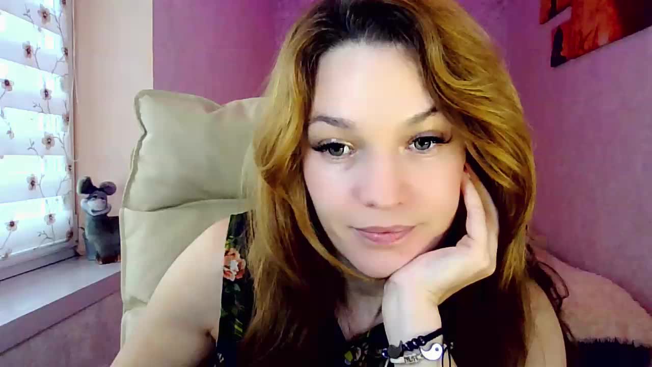 smilesss Adult Chat November 5, 2025