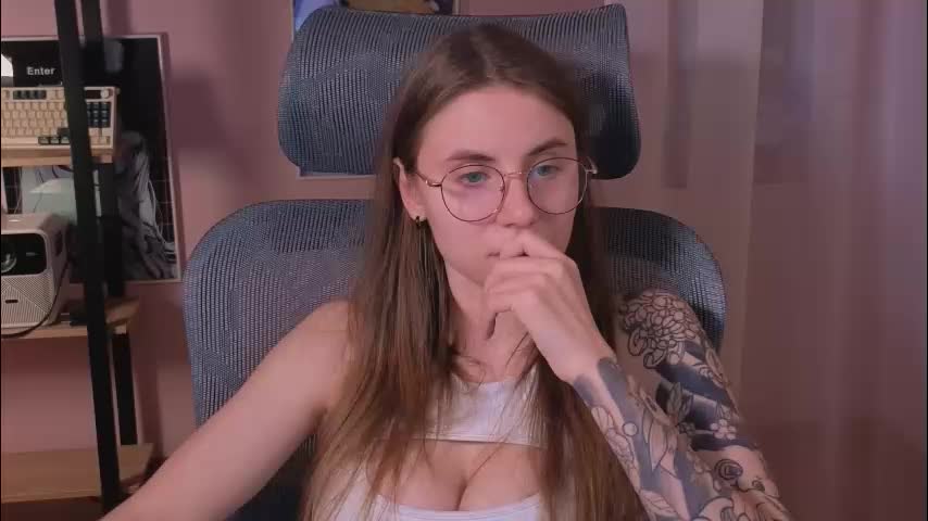 _lovelylove_ Adult Chat November 6, 2025