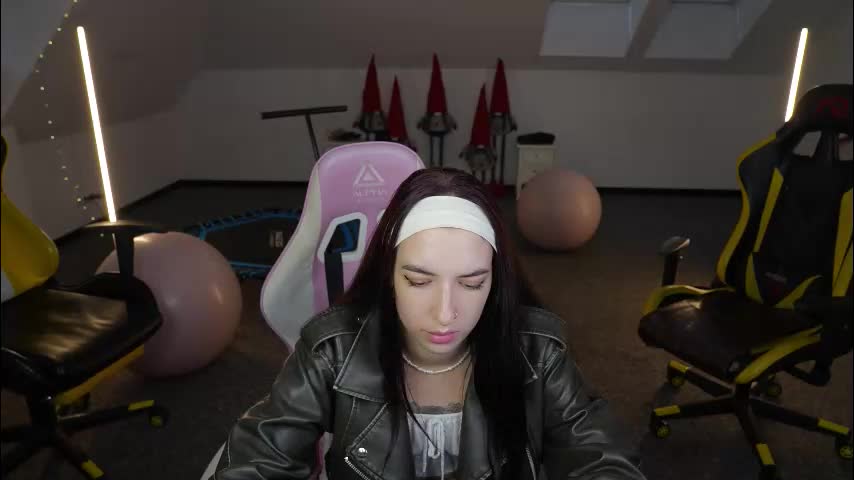 sheryl_elegance Adult Chat November 5, 2025