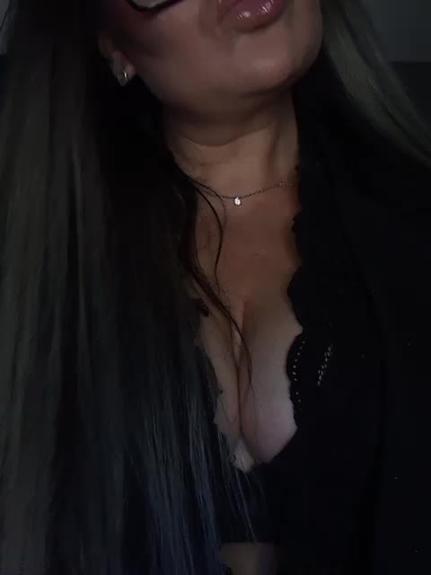 Brunetochkaaa Adult Chat November 5, 2025