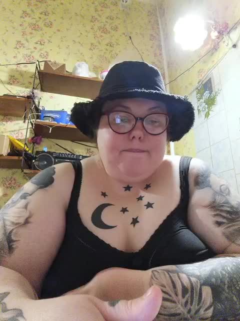 Svetlanka86 Adult Chat November 6, 2025