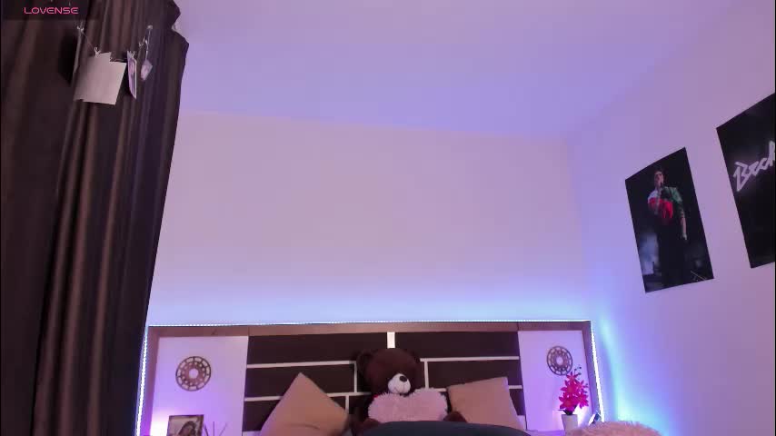 sweet_girl_next_door Adult Chat November 6, 2025