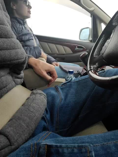 Alex80-201 Adult Chat November 6, 2025