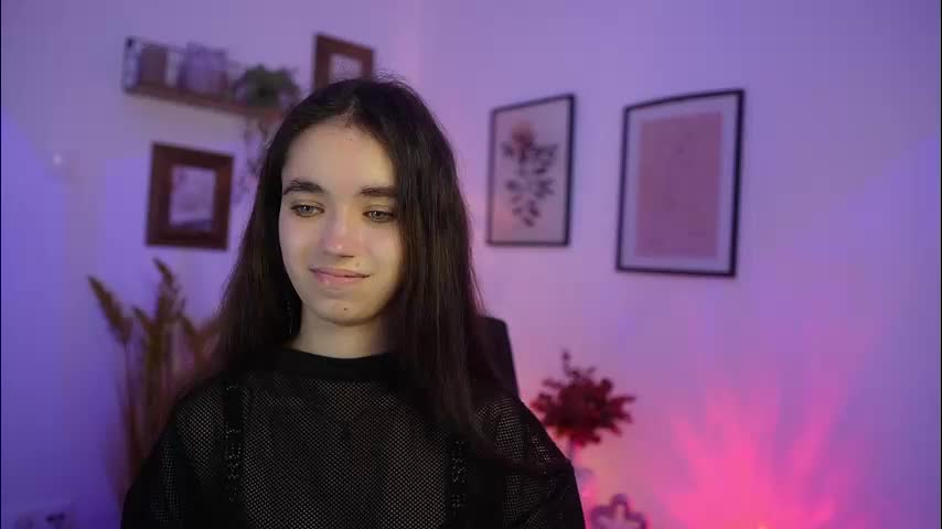 gia_paige18 Adult Chat November 6, 2025