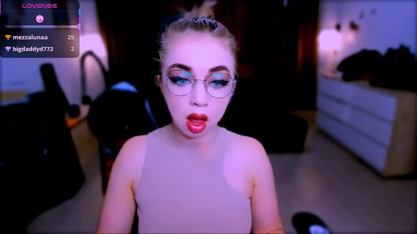 littleSiyfairy Adult Chat November 6, 2025