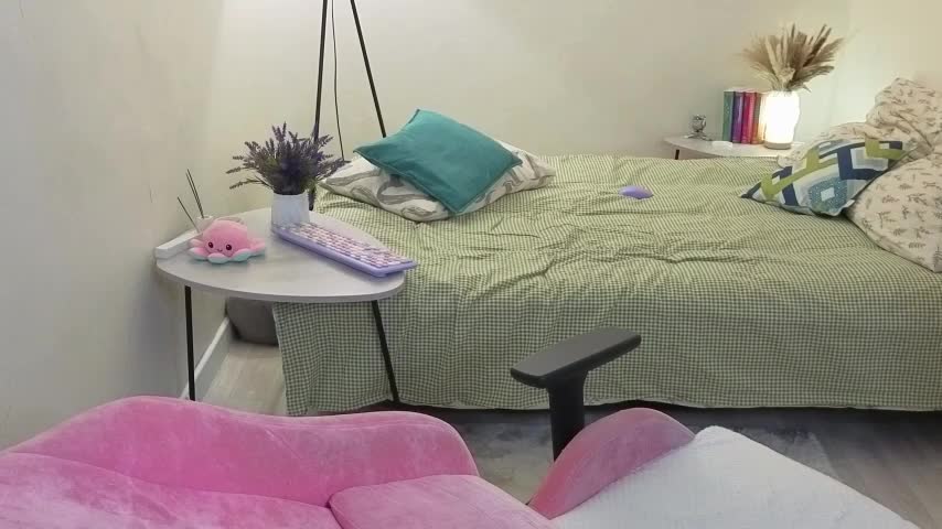 Lill_Mary Adult Chat November 6, 2025