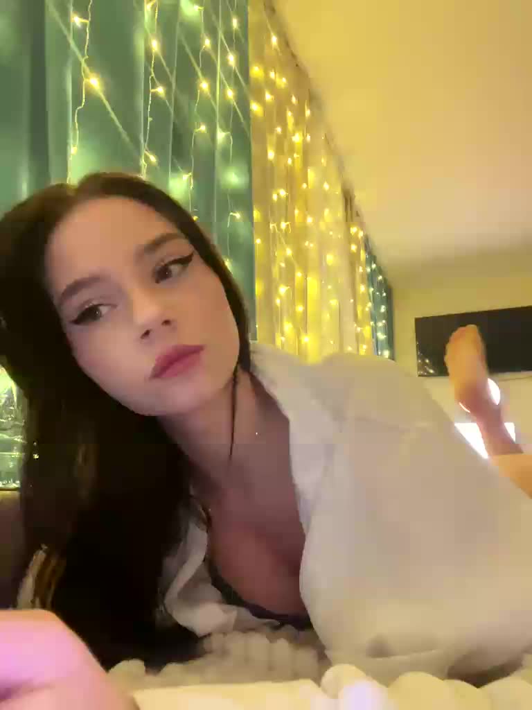 -Violetta- Adult Chat November 6, 2025