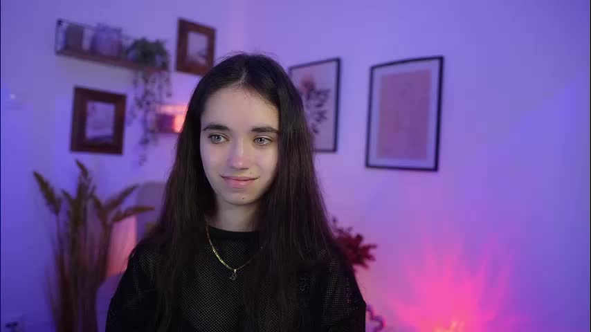 gia_paige18 Adult Chat November 6, 2025