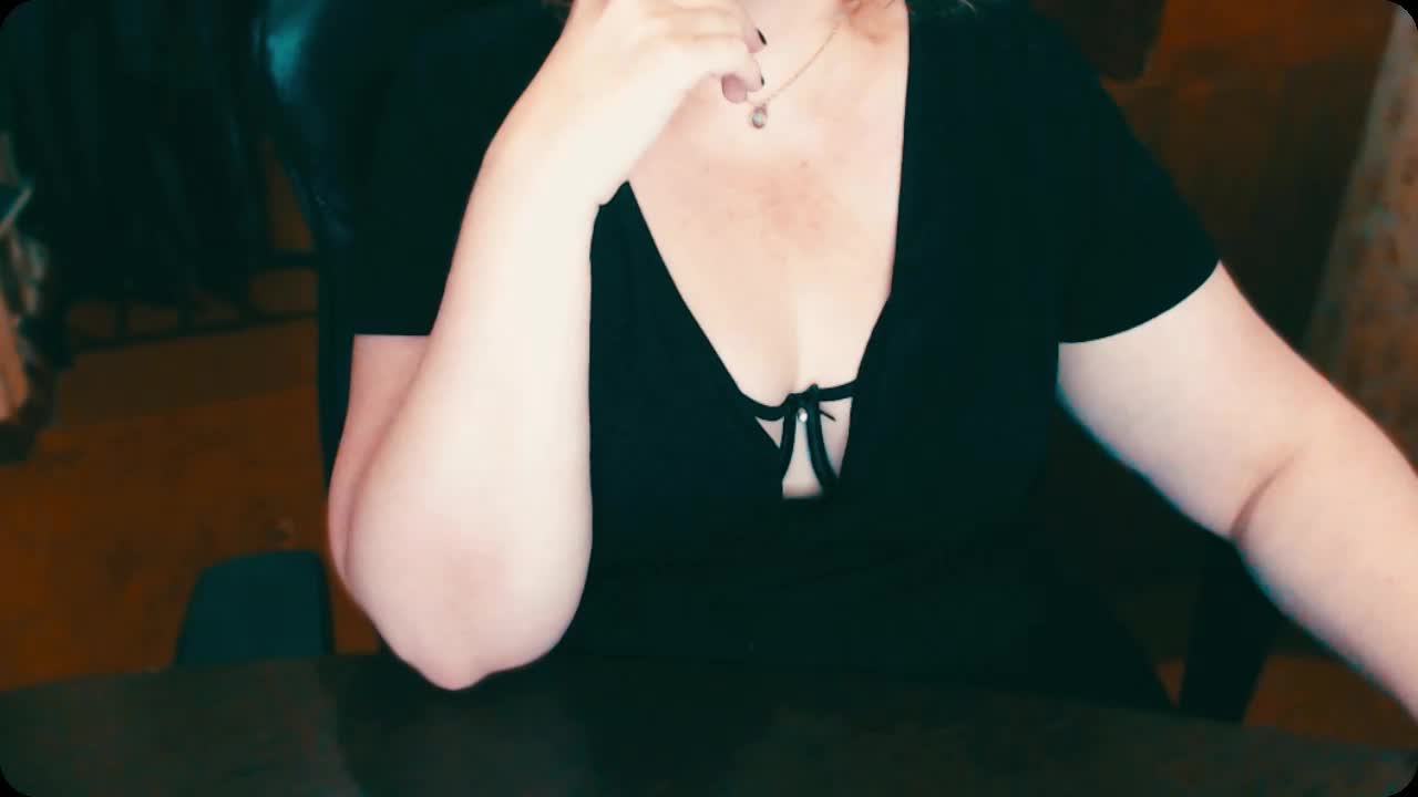 Alisa1917 Adult Chat November 6, 2025