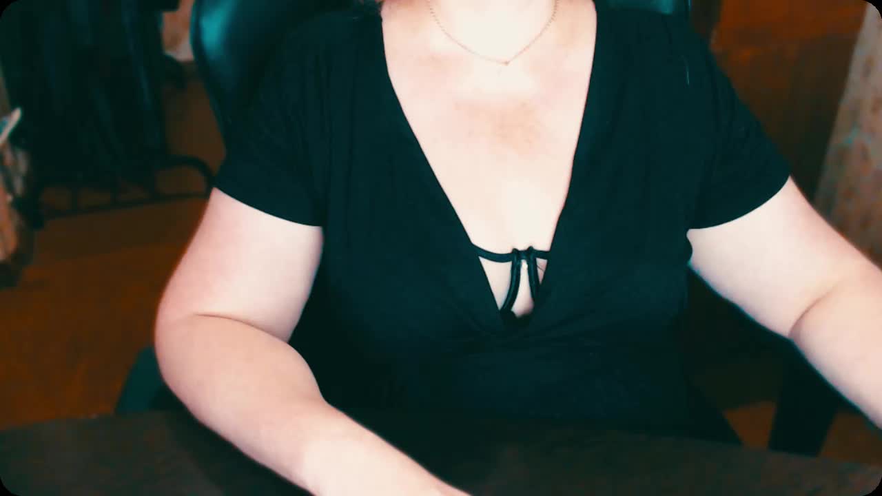 Alisa1917 Adult Chat November 6, 2025