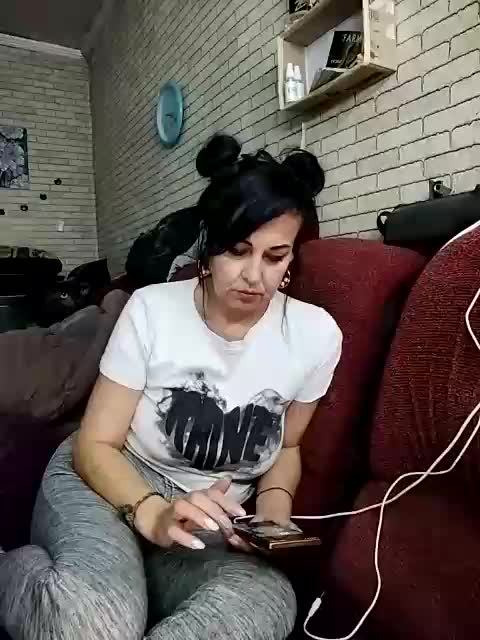 Lina-a-13 Adult Chat November 7, 2025