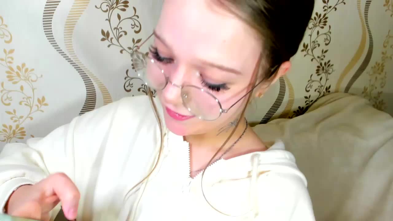 MelMooon Adult Chat November 6, 2025