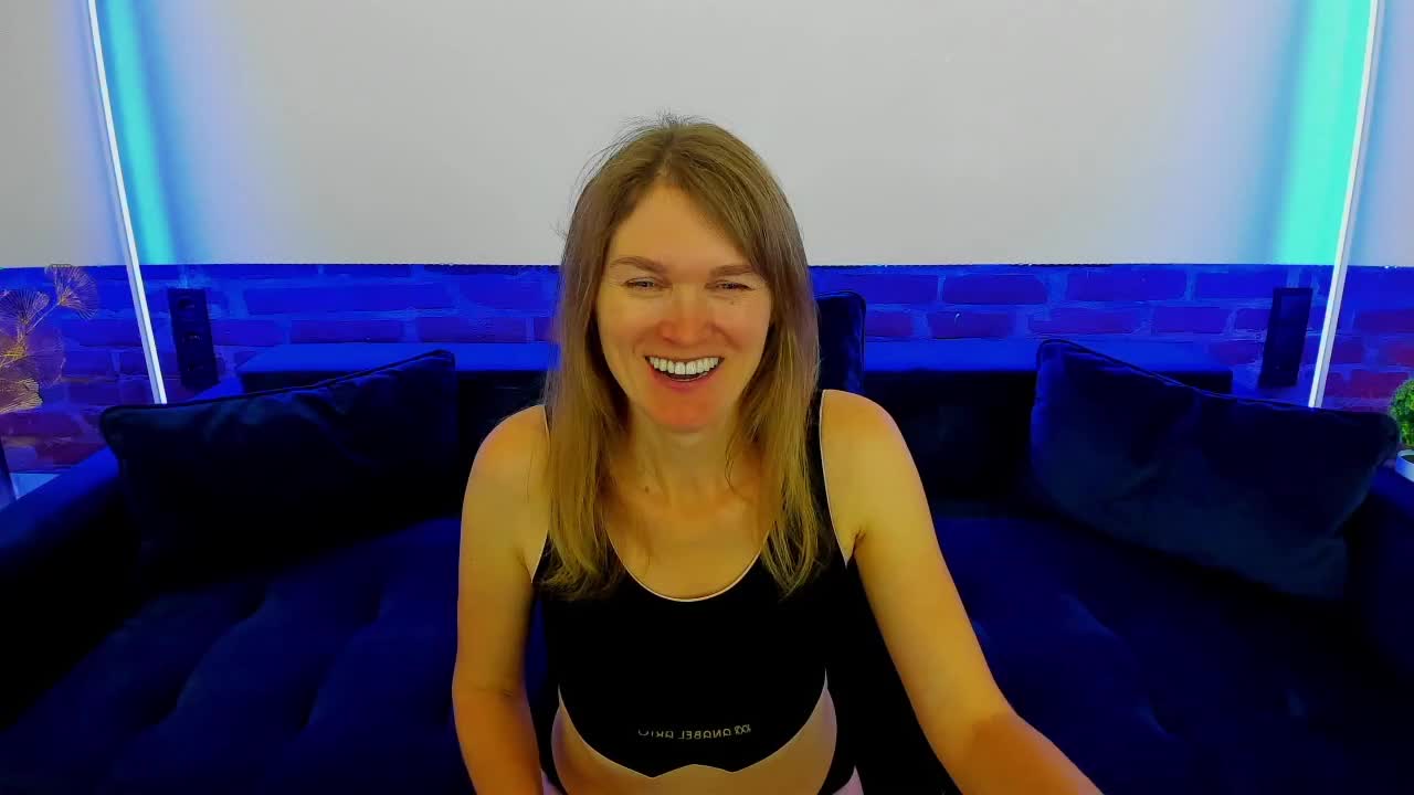 Annabel-xxx Adult Chat November 7, 2025