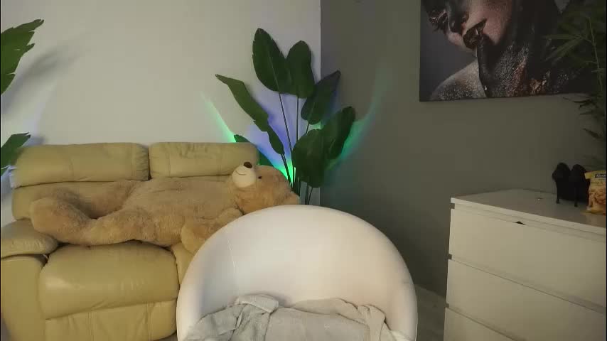 angeleyesblue25 Adult Chat November 7, 2025