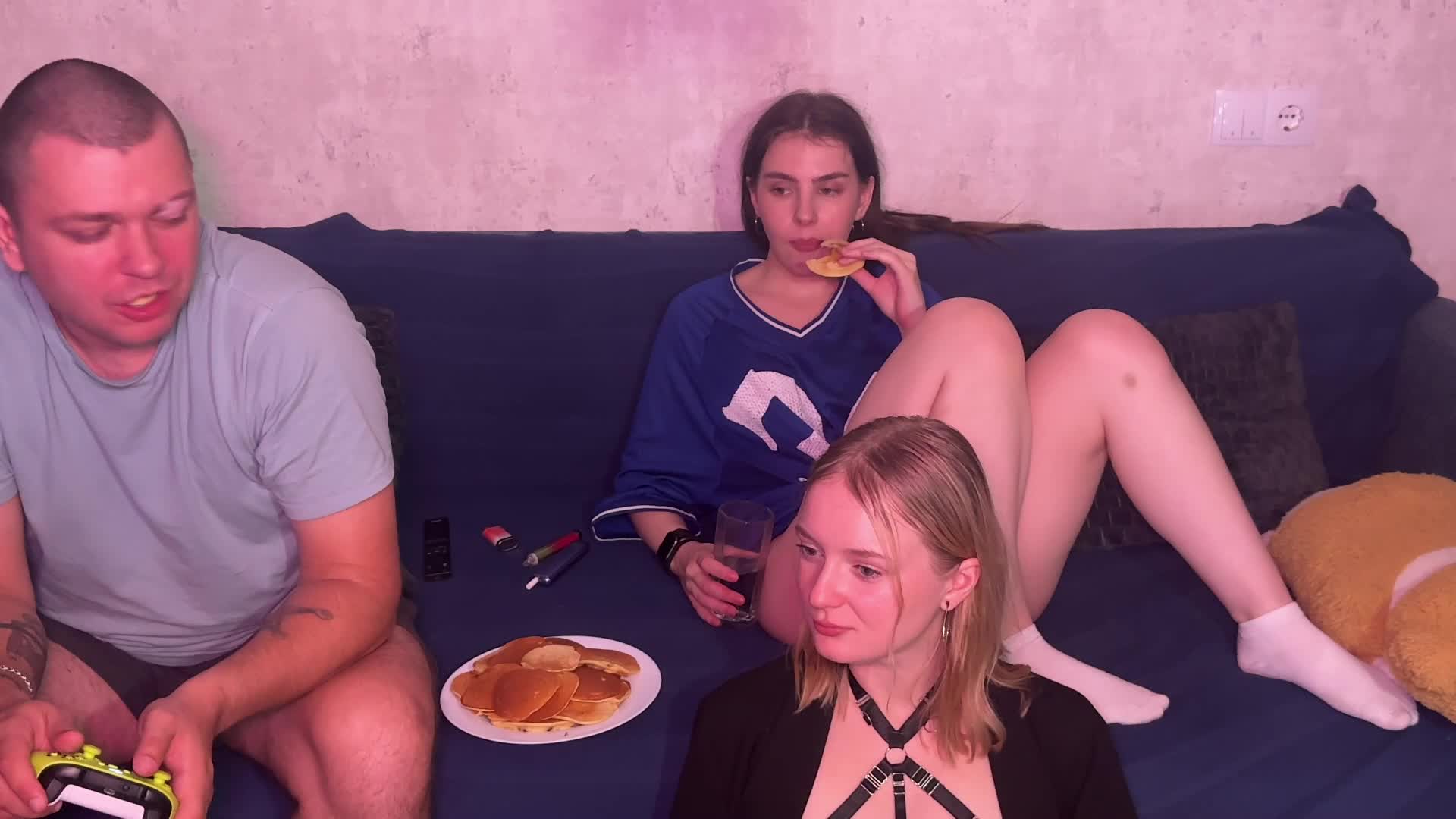 Maliinaa Adult Chat November 7, 2025