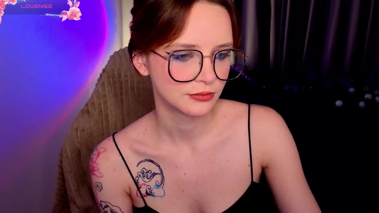 KiraMountrays Adult Chat November 7, 2025