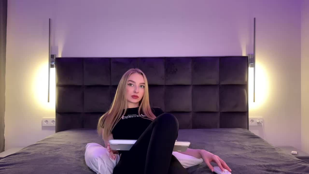 DiamondLily Adult Chat November 7, 2025