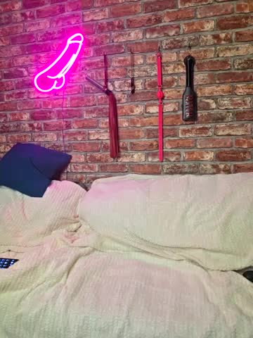 Caramel_pussy Adult Chat November 7, 2025