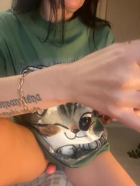 Karolina_Milf Adult Chat November 6, 2025