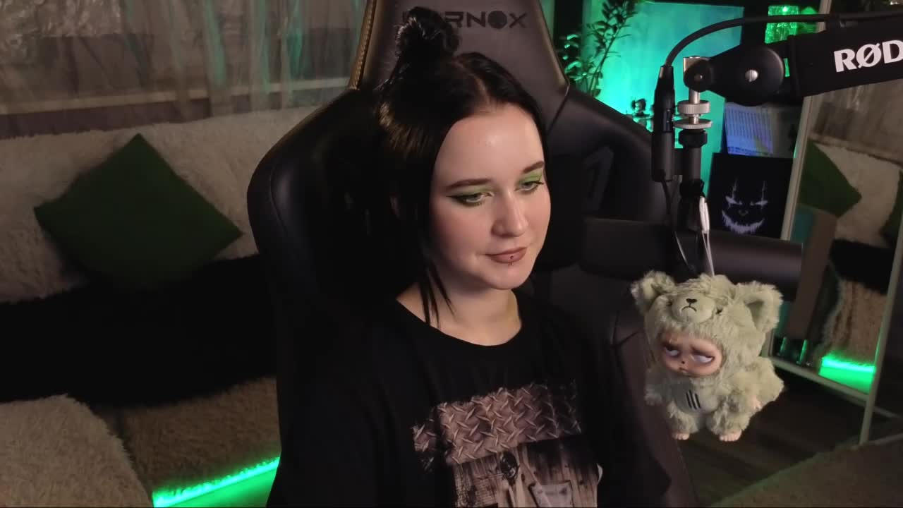 Kira_Li_Lime Adult Chat November 7, 2025