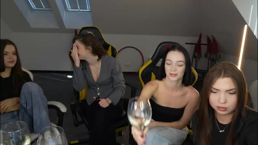 sweetdesiree_ Adult Chat November 7, 2025